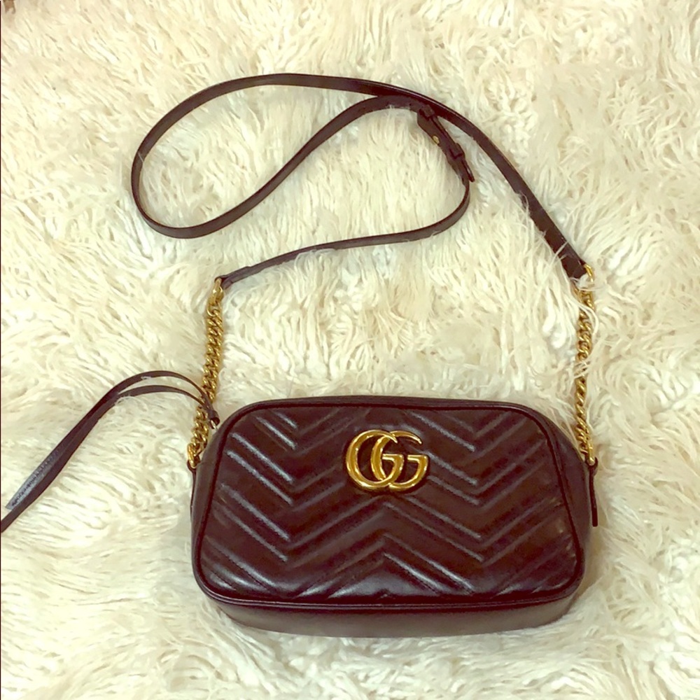 Gucci marmont black bag with GG in gold